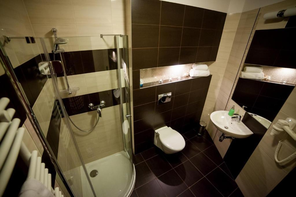 Gosciniec Nad Goplem Hotell Grodztwo Rom bilde